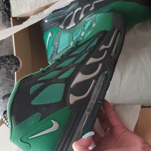Air max pillar - Picture 1 of 4